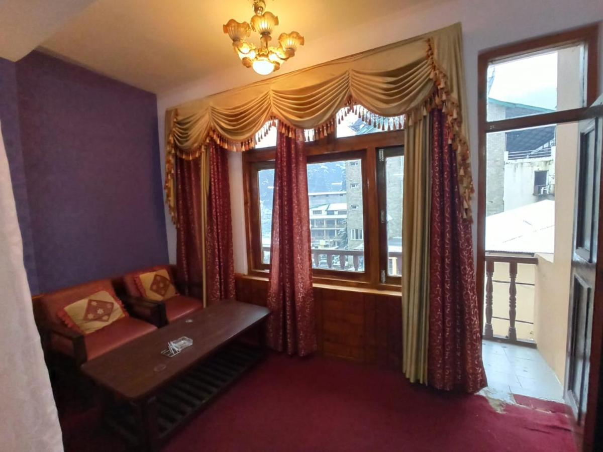 Hotel Him View Маналі Екстер'єр фото
