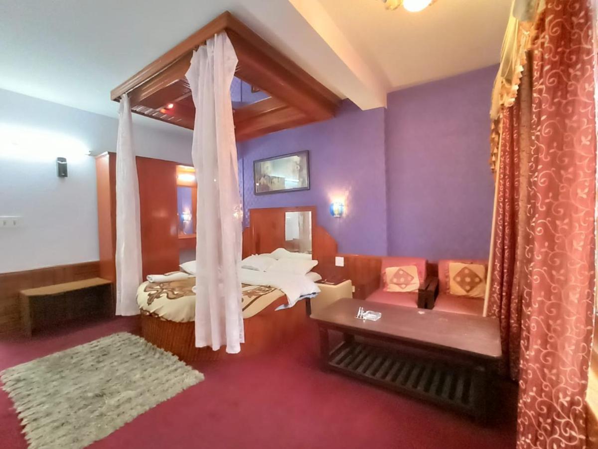 Hotel Him View Маналі Екстер'єр фото